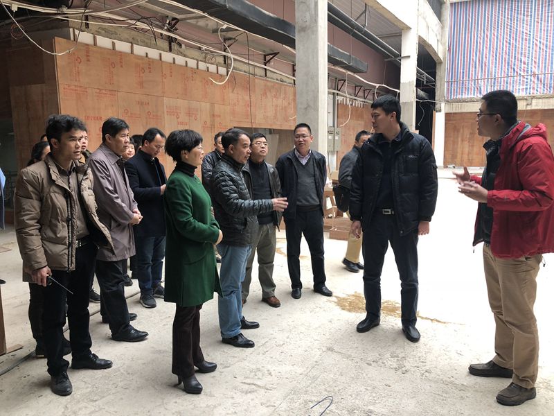 南宁市工信委主任汪东明一行到皇氏集团华南新厂调研