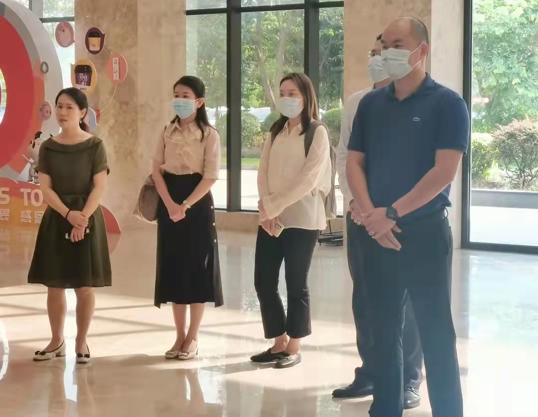 三亚崖州湾科技城管理局调研组一行莅临皇氏集团参观考察