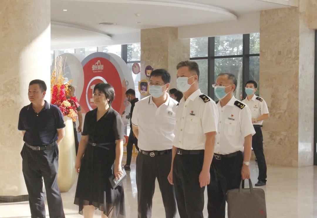 南宁海关莅临皇氏集团开展“服务奶水牛产业升级”主题党日活动